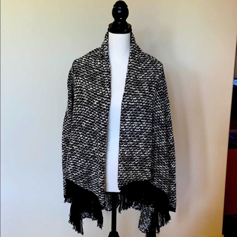 Host pick! 🎉 Dynamite Cardigan